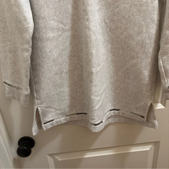 Soft Surroundings Gray Fleece Lined Embroidered V-neck Pullover Sweater Medium - Picture 5 of 7